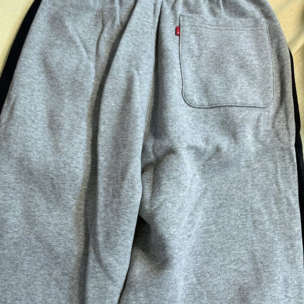 Levi's Men's Size Small Greay Tab Fleece Sweatpants Joggers